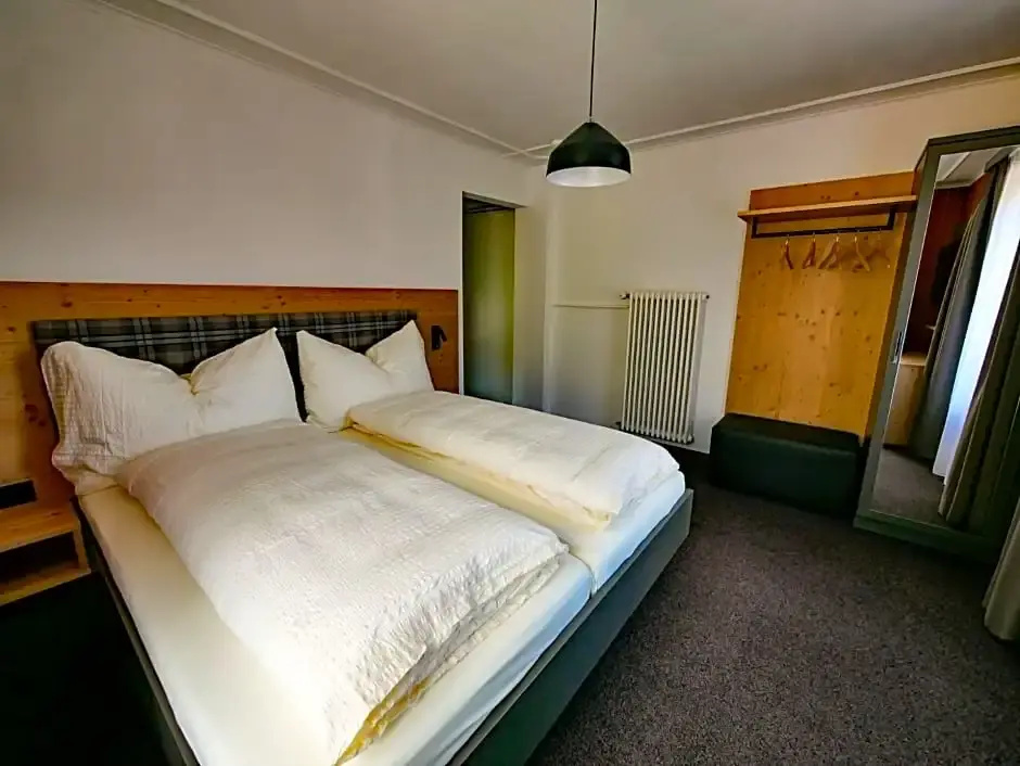 Hotel Rätia - Chambres