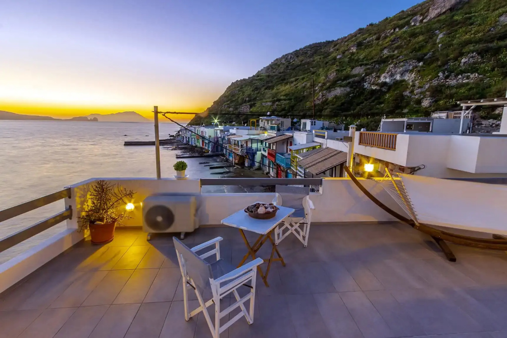 Kalimera & Apoplous Boathouse