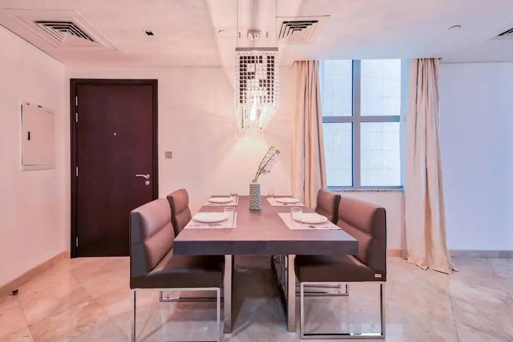 Luxury Apartment Steps Away From Everything - Général