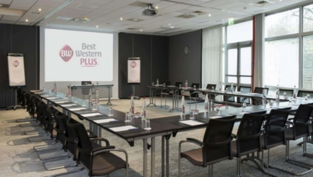 Best Western Plus Paris Orly Airport 21
