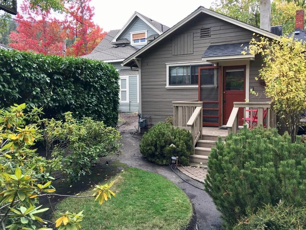 '1900' Guest House ~ Near OSF
