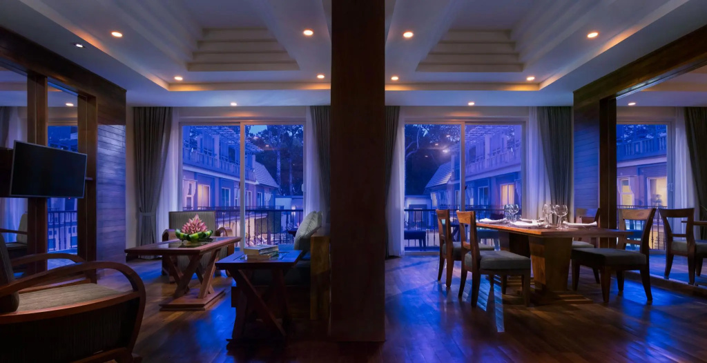Royal Family Suite