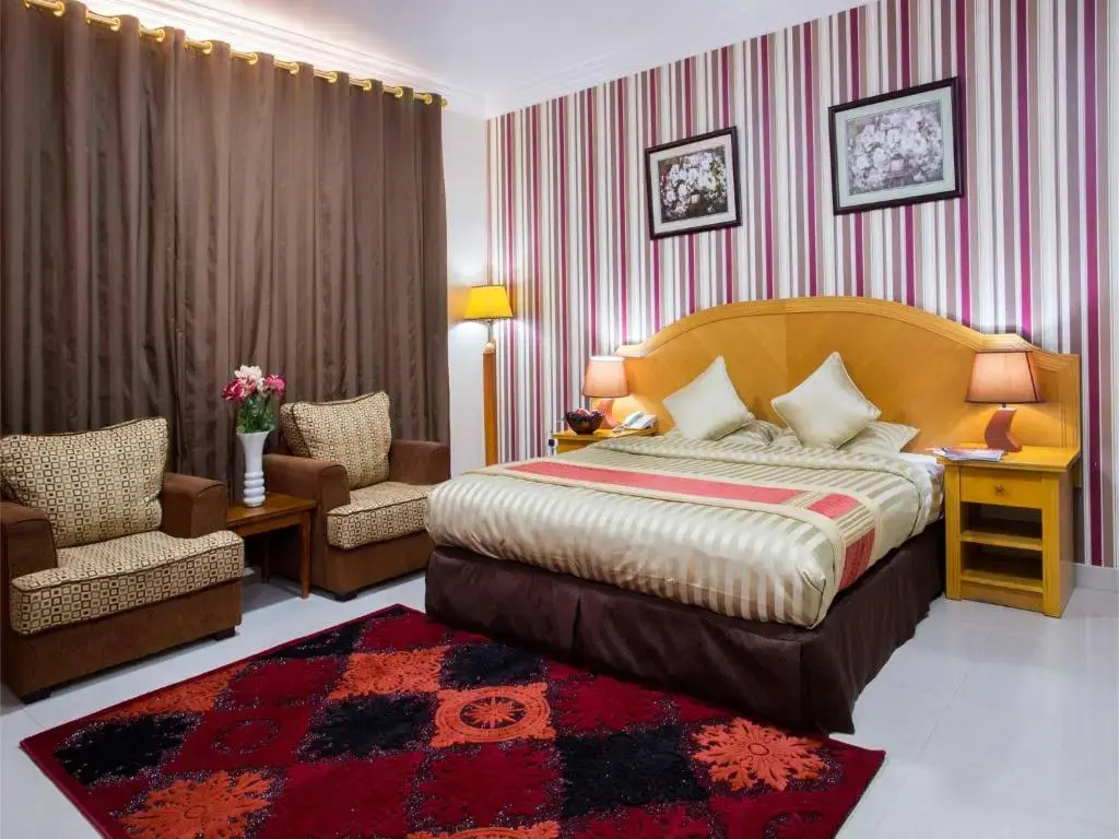 2 Bedrooms Apartment