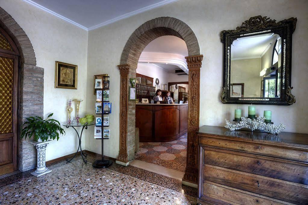 Hotel Castello by null