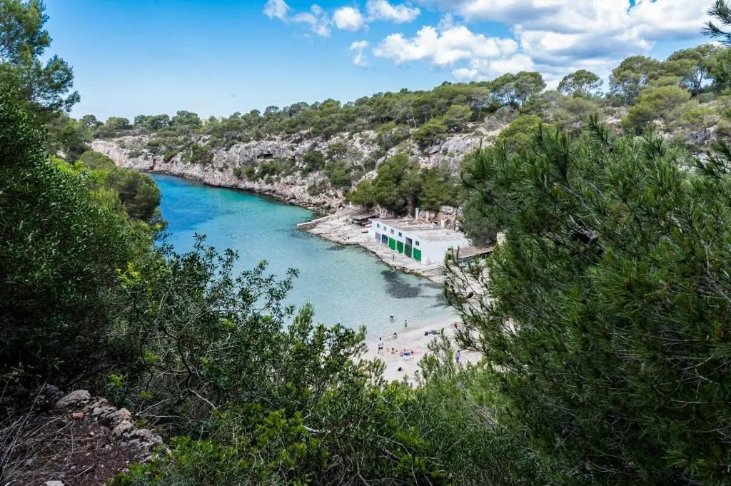 5 Bedrooms Villa