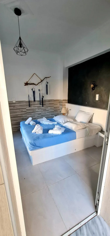 Standard Double room with pool view (full double bed)