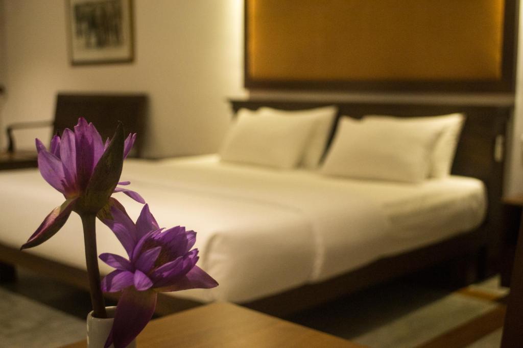 Refresh Hotel