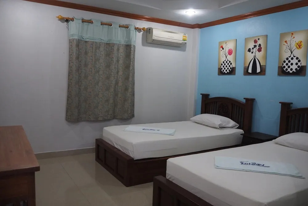 Standard Double room (twin beds)