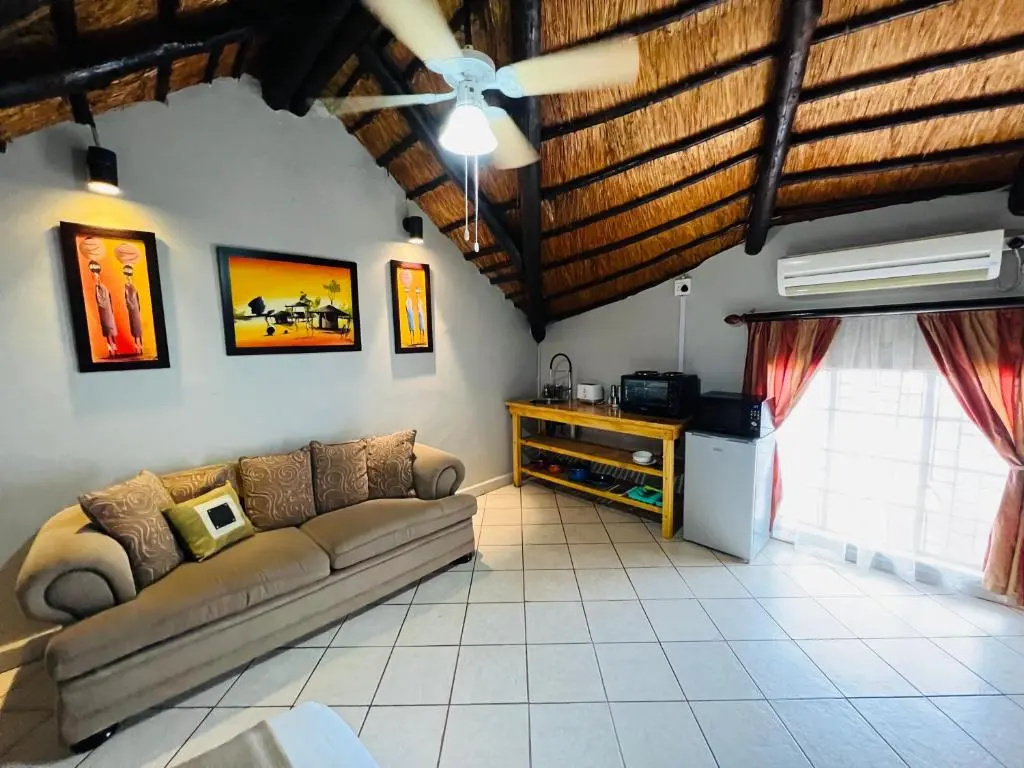 Deluxe Double room (full double bed)