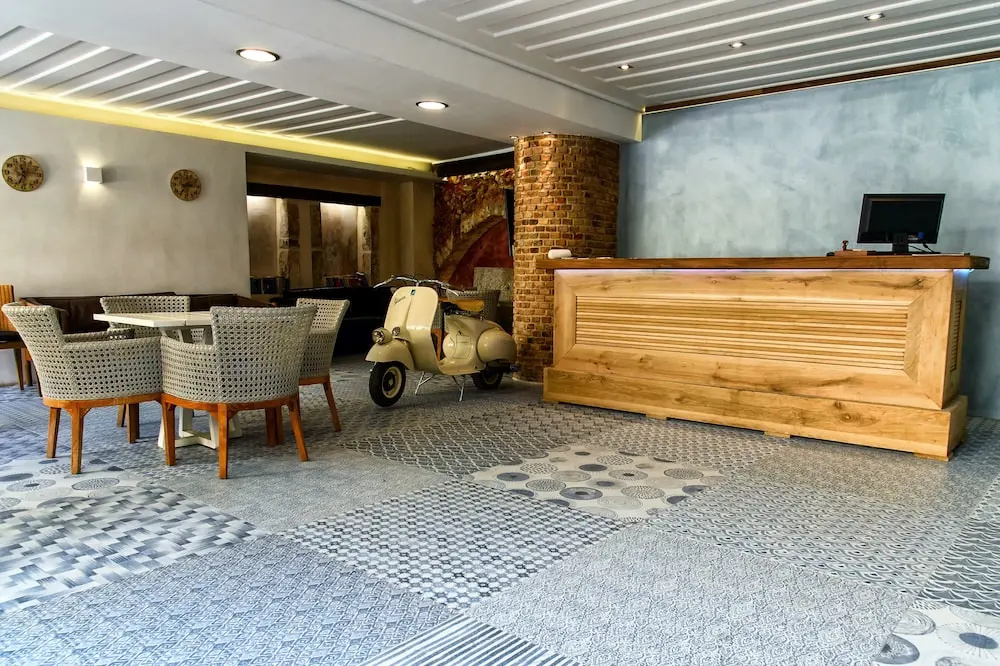 Vranas Ambiance Hotel 2 * Vranas Ambiance Hotel 2 *