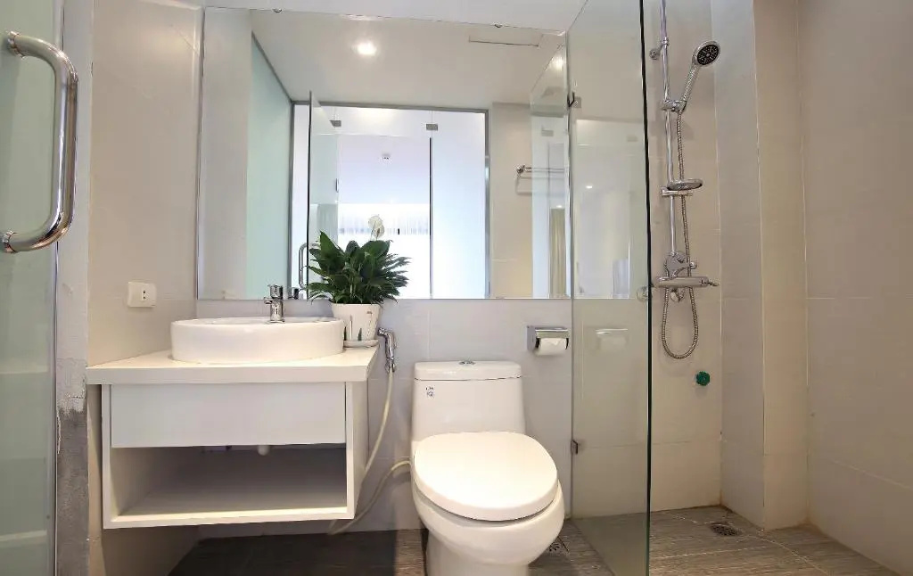 Standard Double room with balcony (full double bed)
