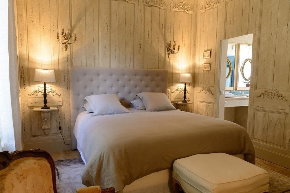 Château de Saint-Georges by null