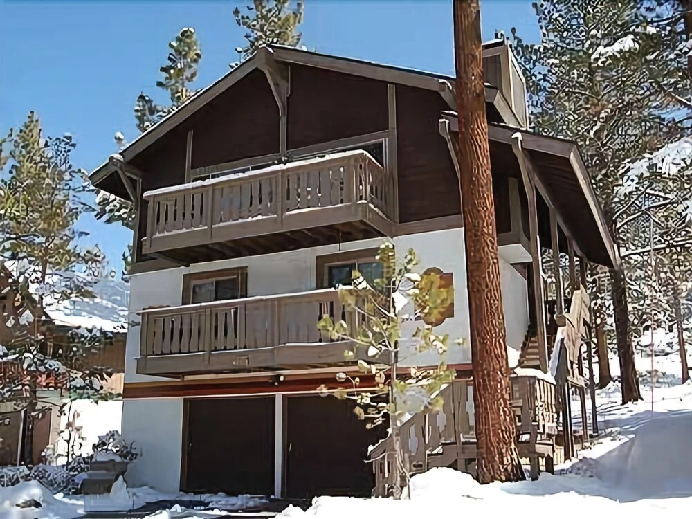 1233 Timber Lane 2 Bedroom Home
