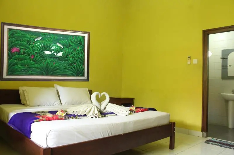 Deluxe Double room (full double bed)
