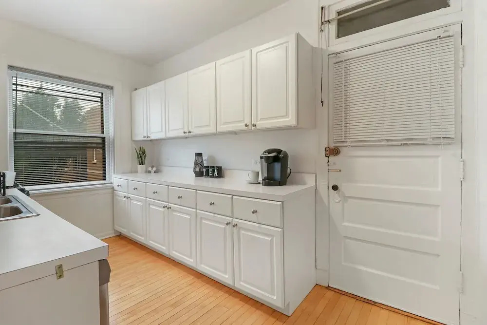 Peaceful 1BR Escape in Evanston - Hinman - фото 9
