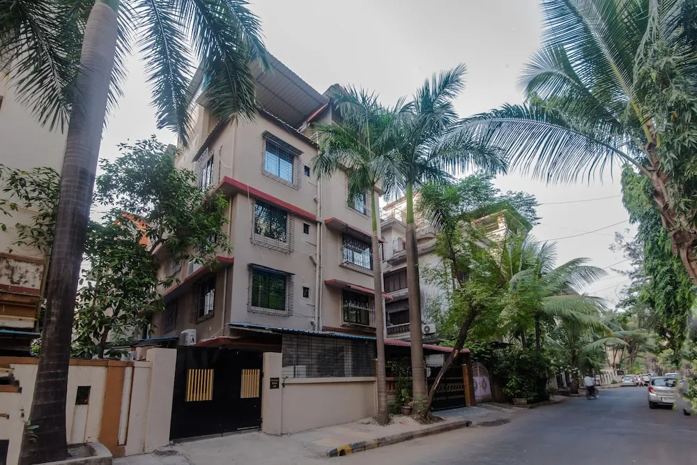 OYO 627 Aishwarya Service Apartment