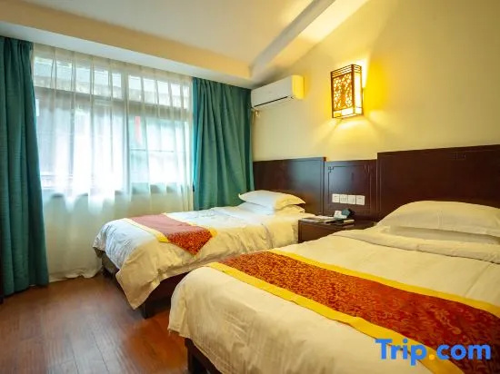 Standard room with river view