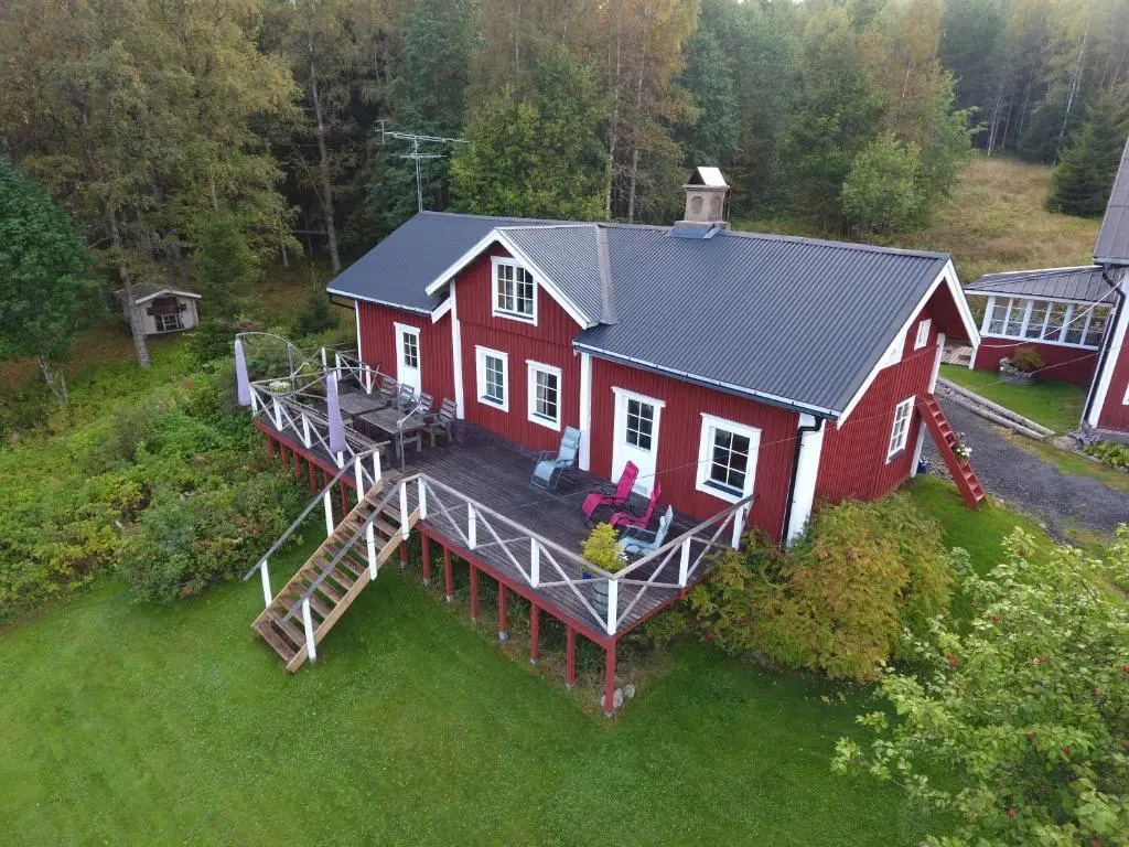 2 Bedrooms Cottage