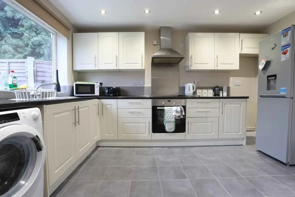 Solihull/NEC/Airport 3 BR Semi-detached House - фото 12