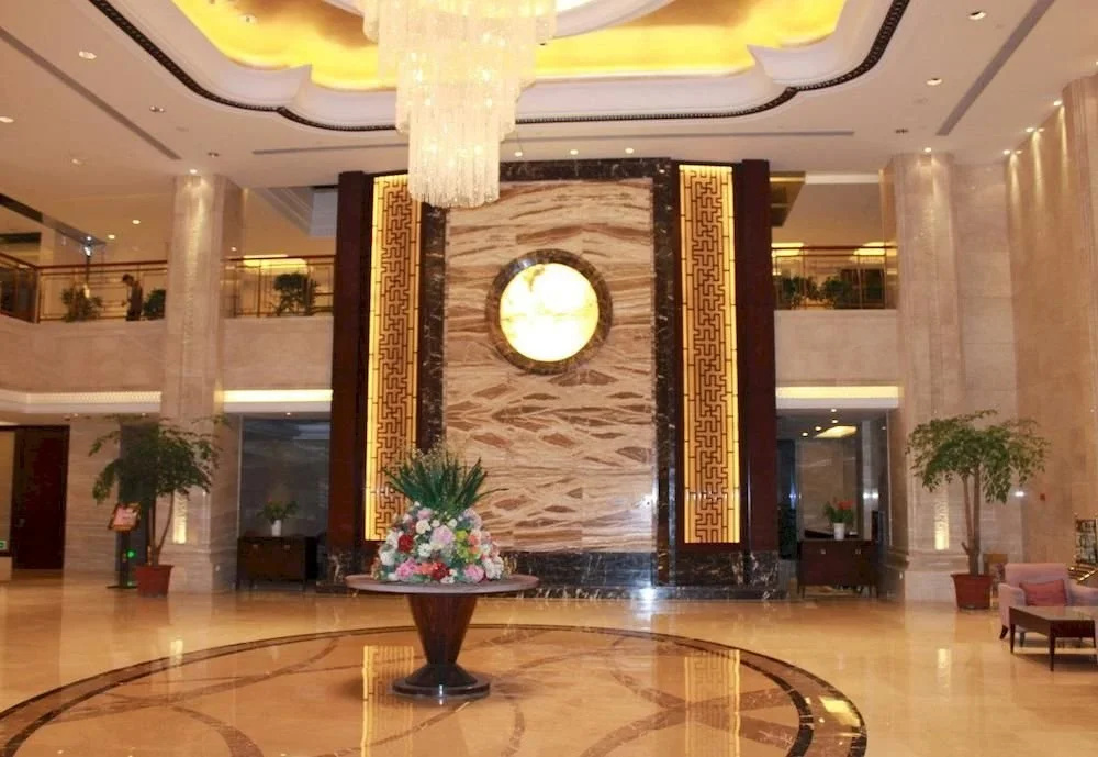 Lobby & Reception