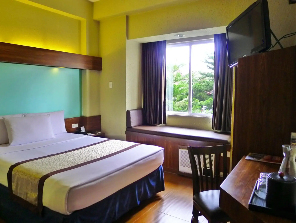Standard Double room (full double bed)