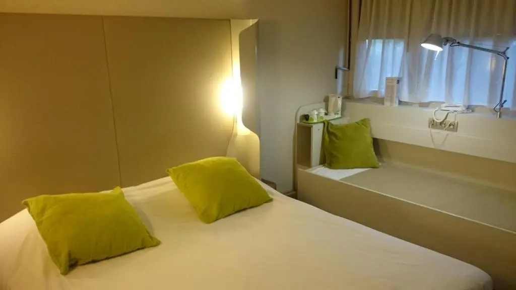 Campanile NATURE - Bayonne - Chambres