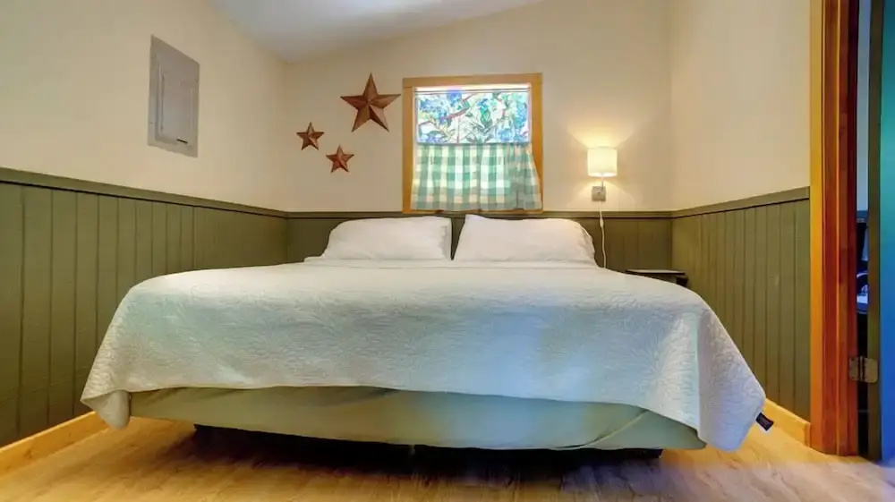 Double Cottage (full double bed)