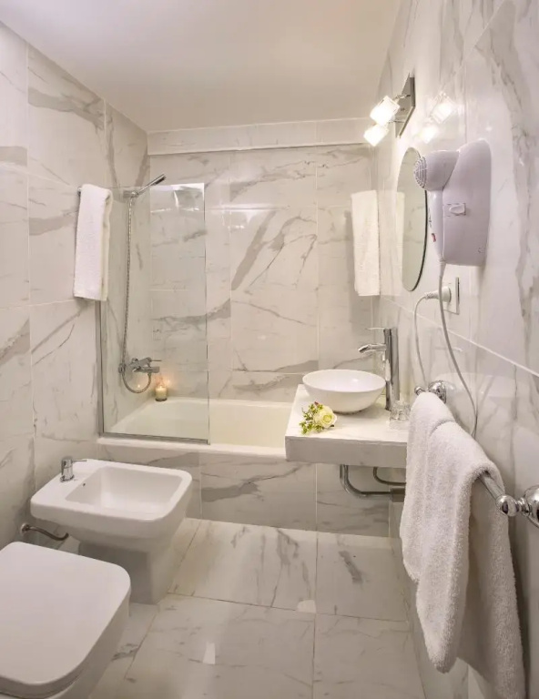 Superior Double room (full double bed)