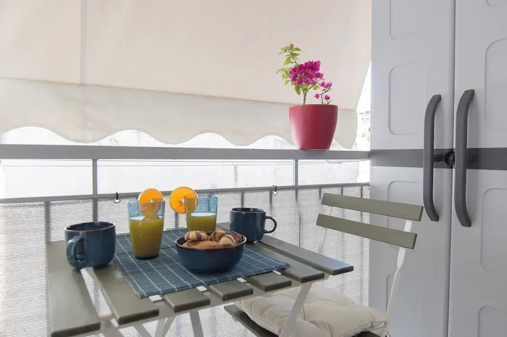 Urban Ceramic Apartment by GHH