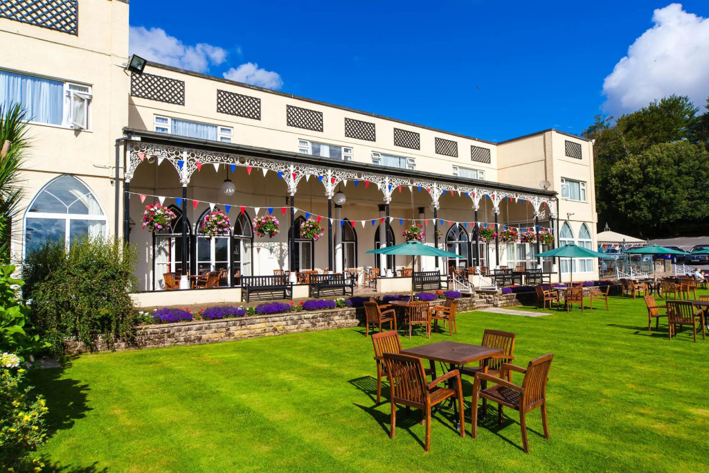 Great National Langstone Cliff Hotel
