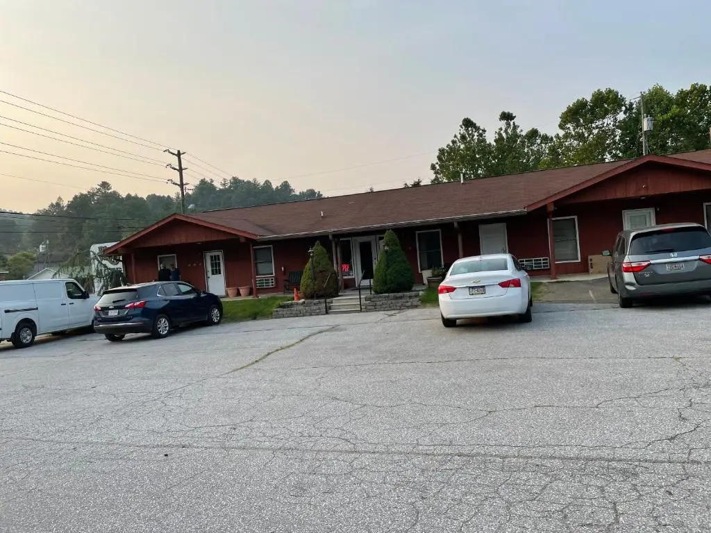 Pine Valley Motel