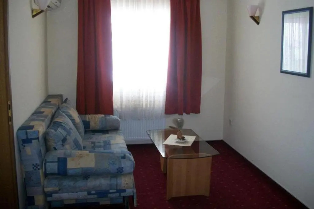 Comfort room