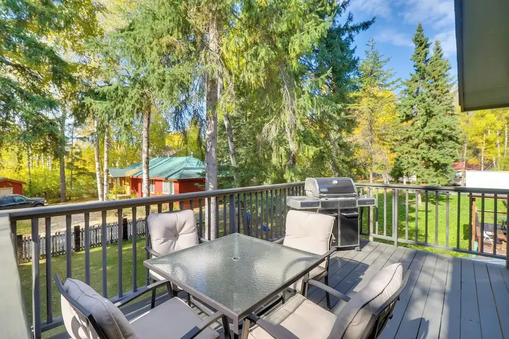 5 Mi to Whitefish Resort: Home w/ Shared Yard!