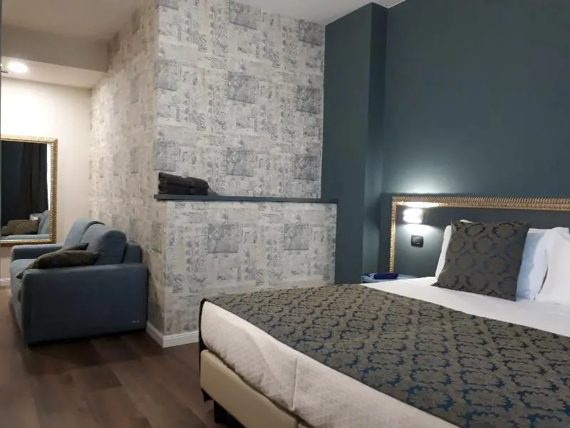 Deluxe Triple room with balcony