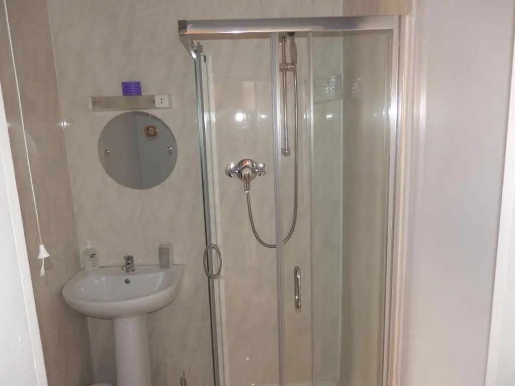 The Monarch Hotel - Chambres