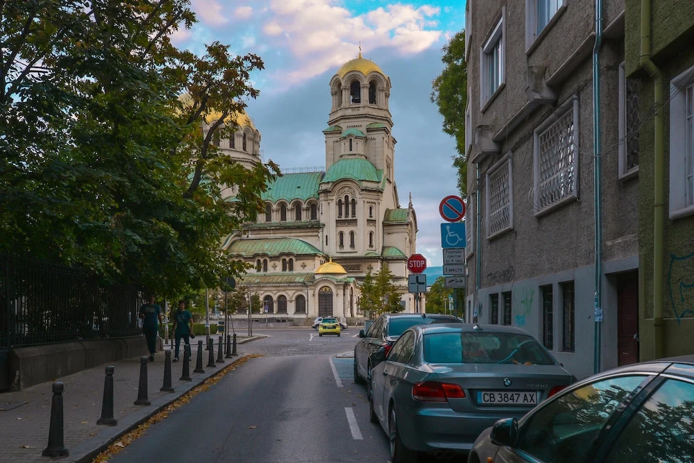 FM Economy Studio - next to Alexander Nevsky Cathedral