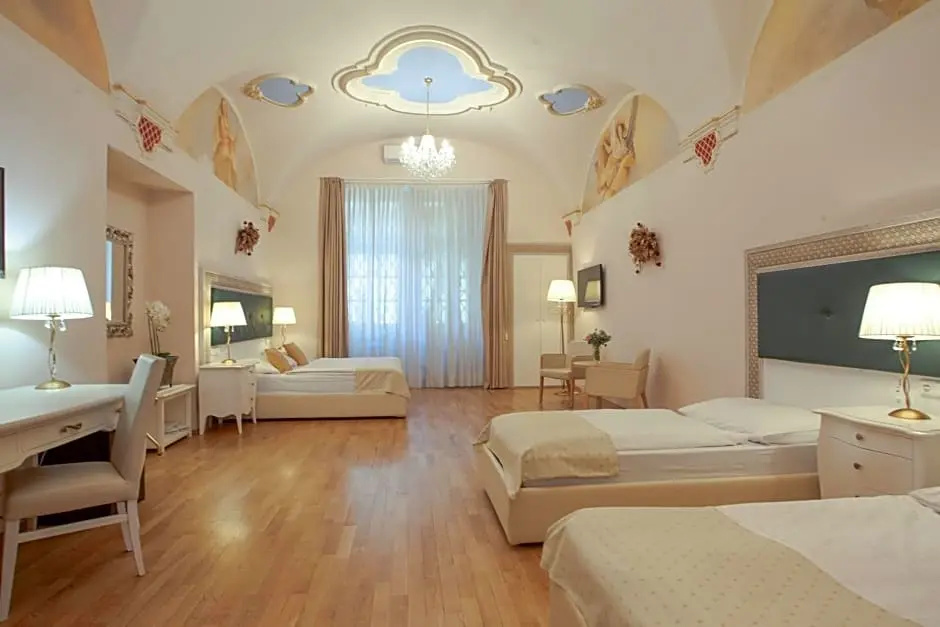 Executive Family room