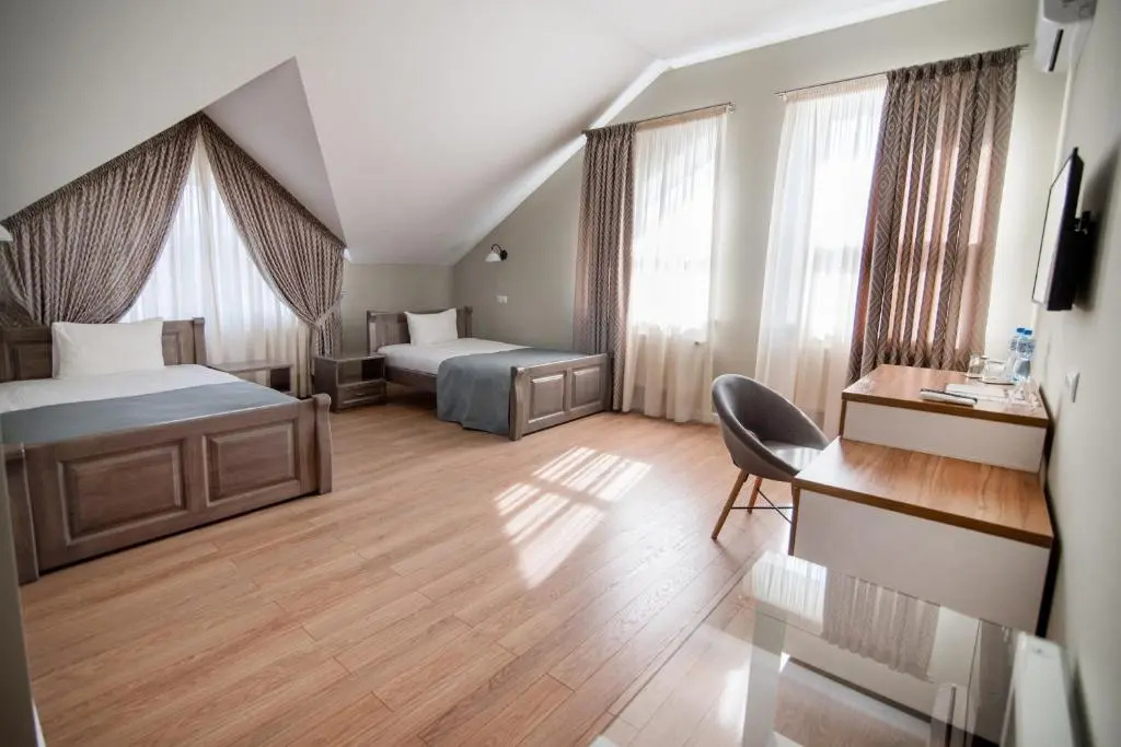 Standard Double room (twin beds)