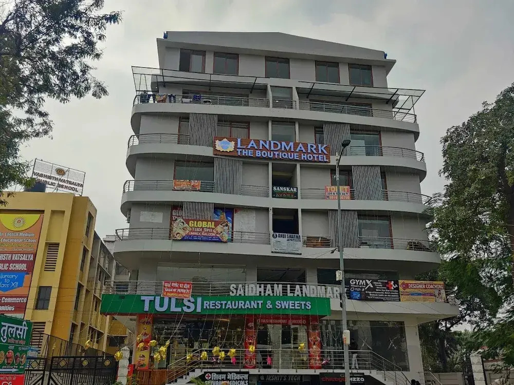 Hotel KHS Landmark Prayagraj - The Boutique Hotel