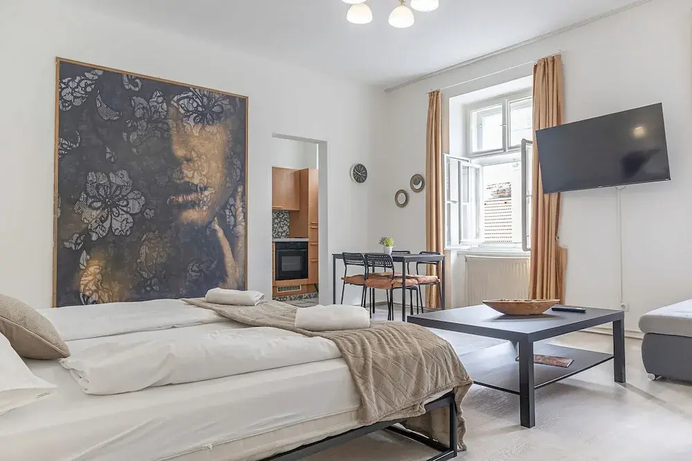 Beautiful 1BR Near Rennweg Belvedere