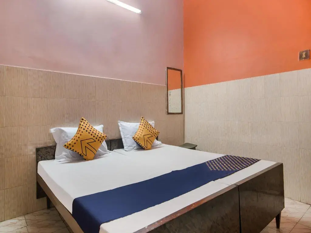 Sri Devi Lodge by OYO Rooms