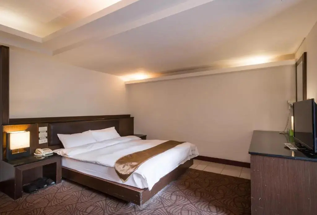 Superior Double room (full double bed)