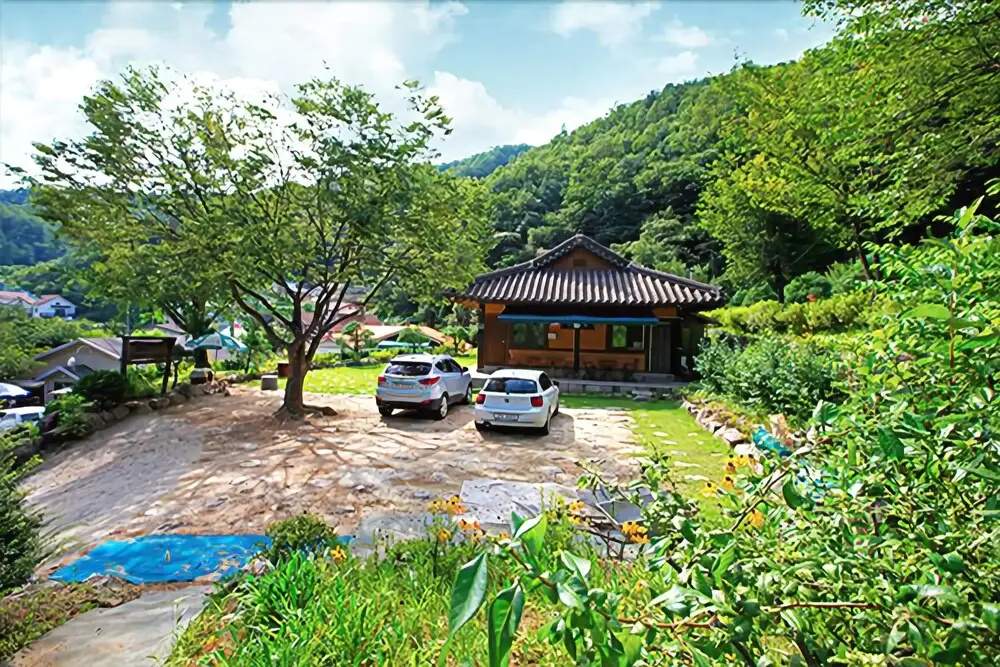 Gapyeong Yujeong Sanbang Pension