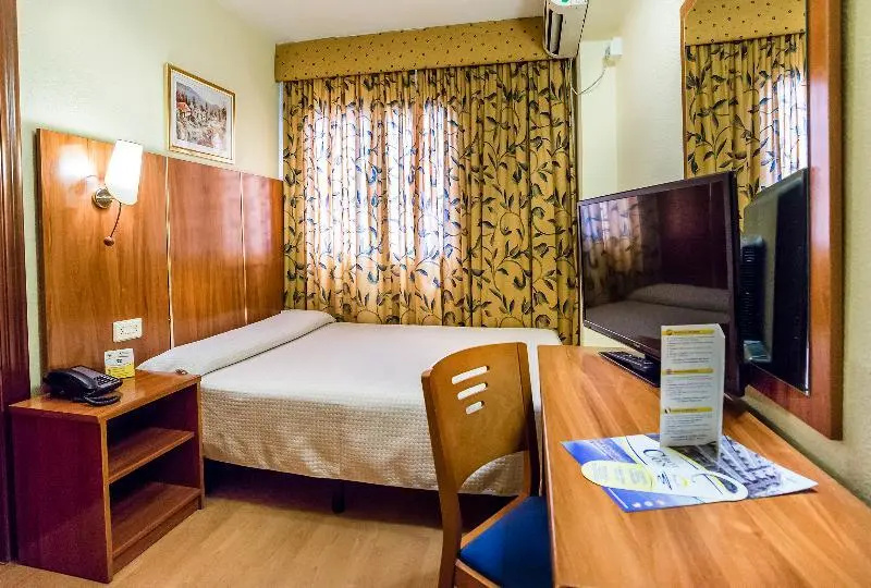 Hotel Mareny Benidorm(Formerly Condal) - Chambres