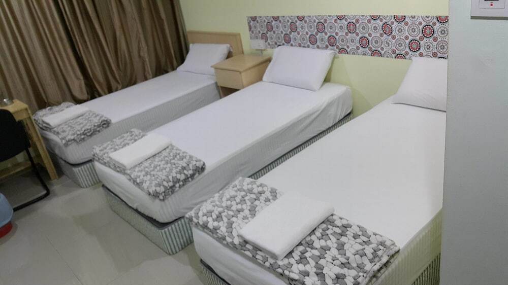 First And New Star Hotel