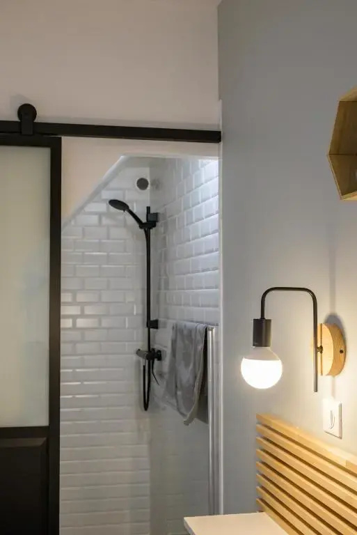 Afficher la photo 7 — Appartement T2 - Vue imprenable sur la cathédrale