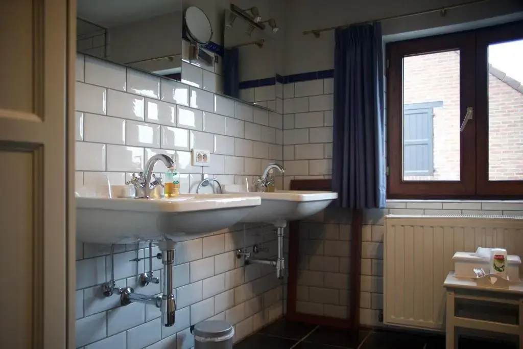 2 Bedrooms Deluxe Apartment