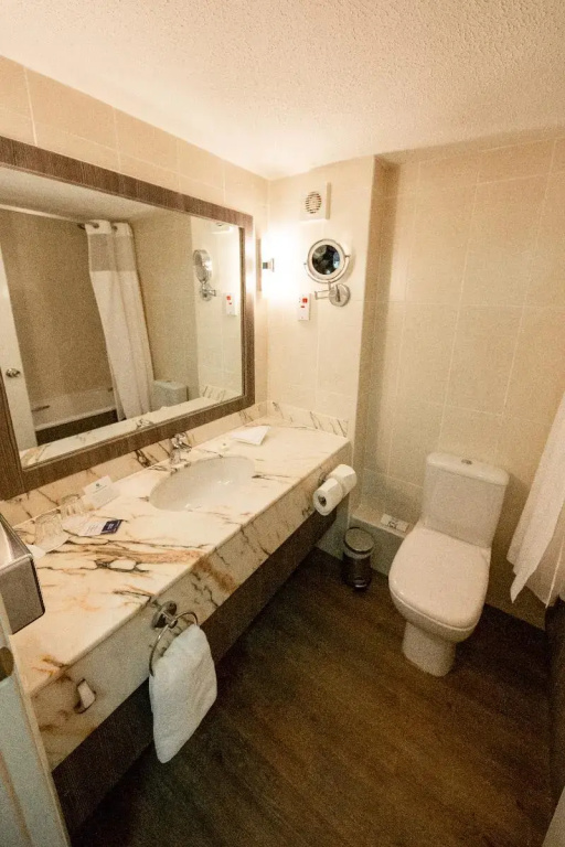Holiday Inn NEWPORT by IHG - Chambres