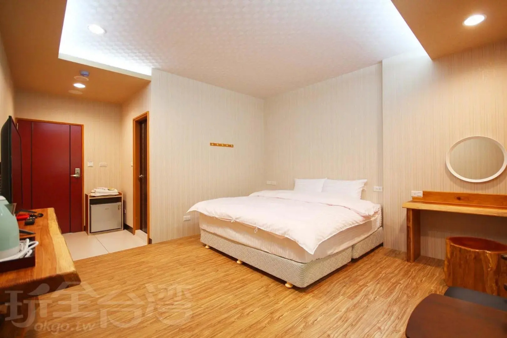 Standard Double room (full double bed)