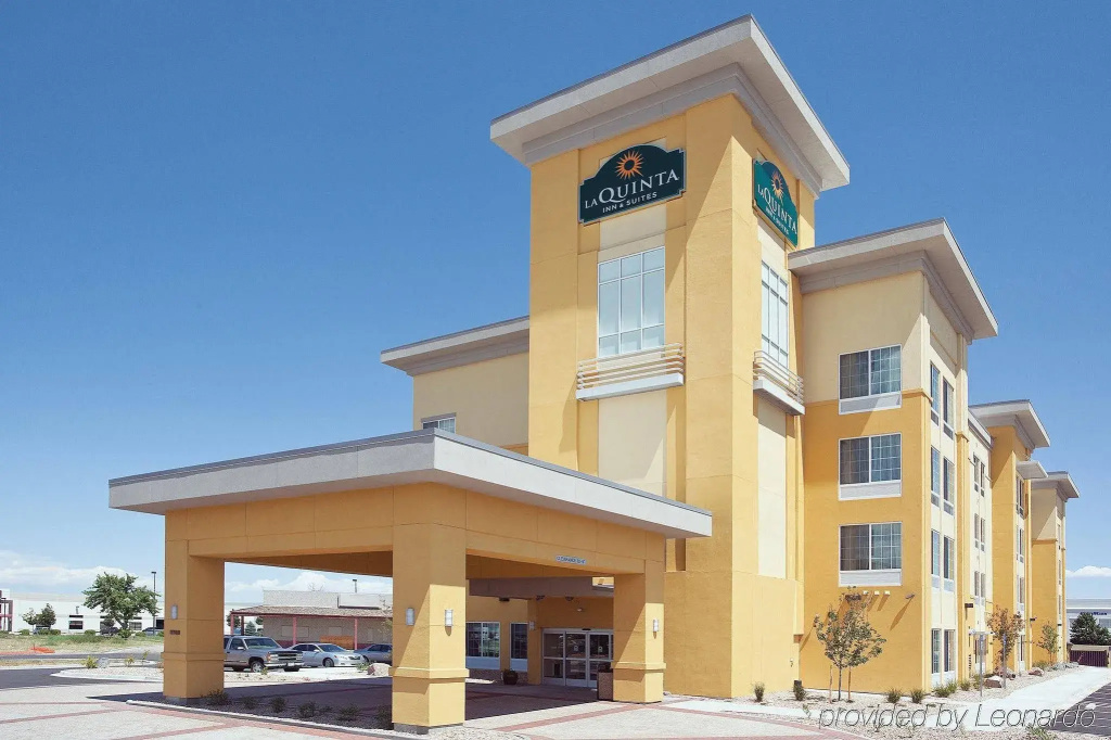 La Quinta Inn & Suites by Wyndham Denver Gateway Park